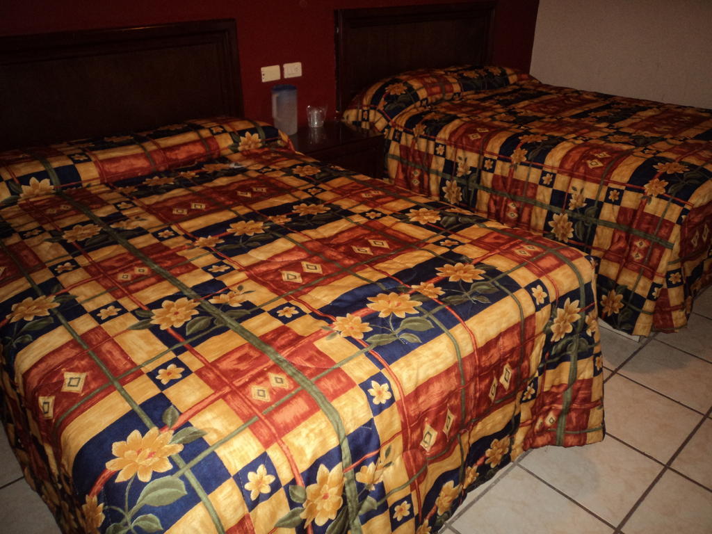 נאבוחואה Hotel California מראה חיצוני תמונה
