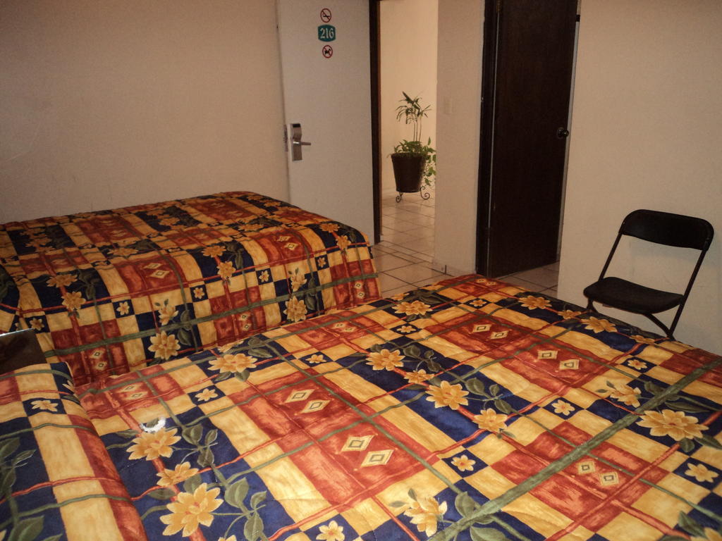נאבוחואה Hotel California מראה חיצוני תמונה